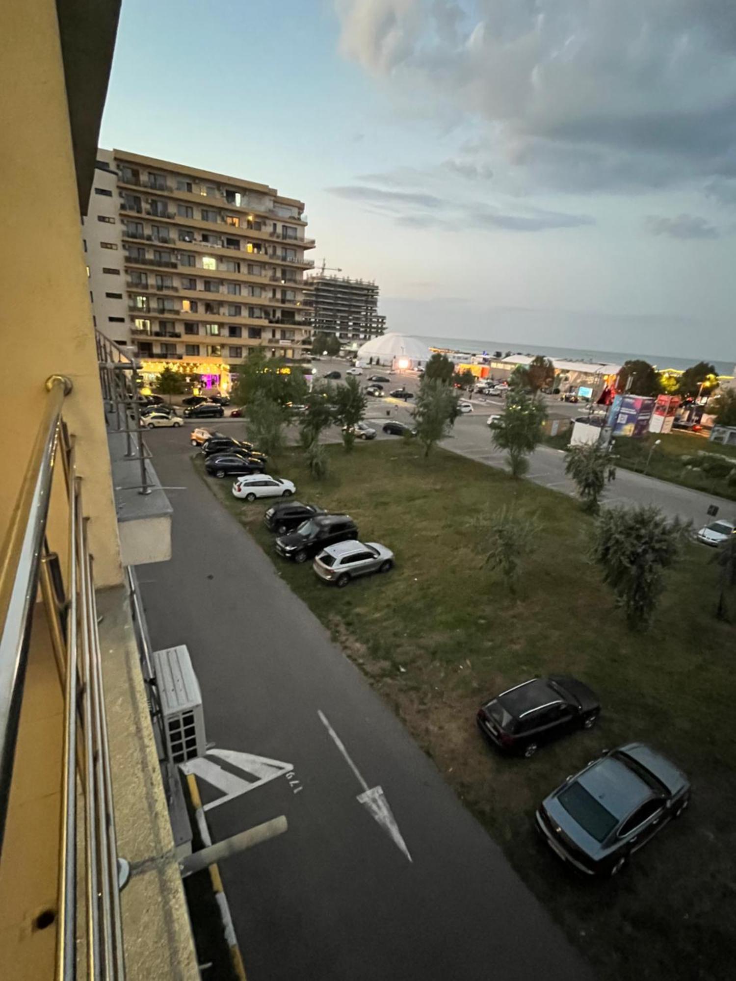 Fratellyvibe Mamaia Exterior foto